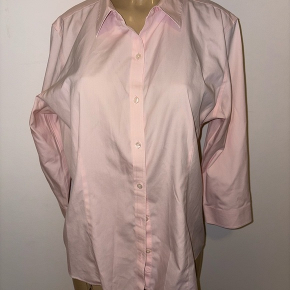 L.L Bean Wrinkle Resistant 3/4 Sleeve Pink Women’s Button Down Top Size L new - Picture 1 of 5